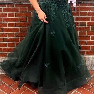 Gorgeous prom dress La femme size 8